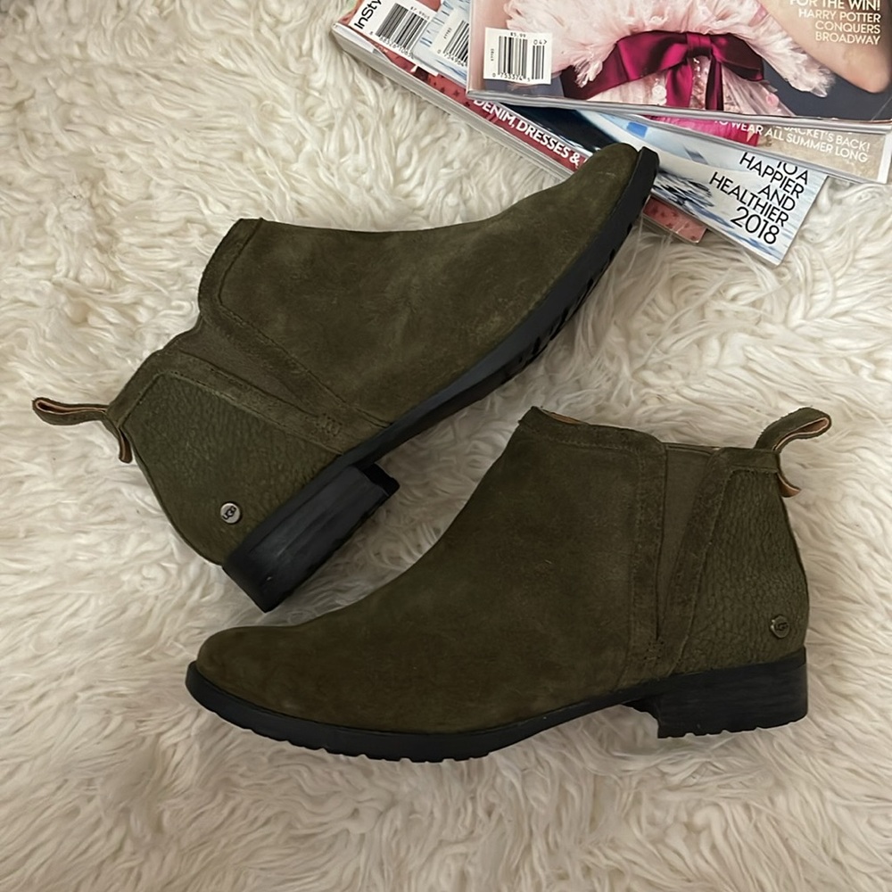 UGG Mcclaire ankle boots soft suede green booties - Picture 3 of 11